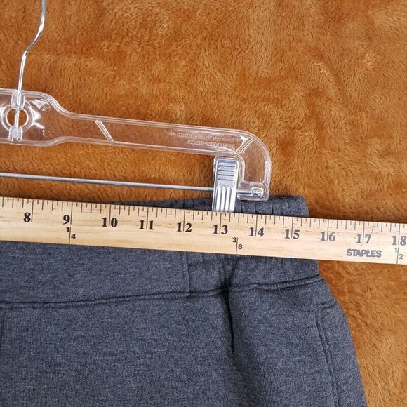 LUNYA Womens Shorts Large Gray Pull On Sweat Bermuda Pockets DOUBLE FACED $148 - Picture 8 of 11